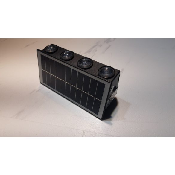 Napelemes falmosó lámpa, 4 + 4 led, 3000K